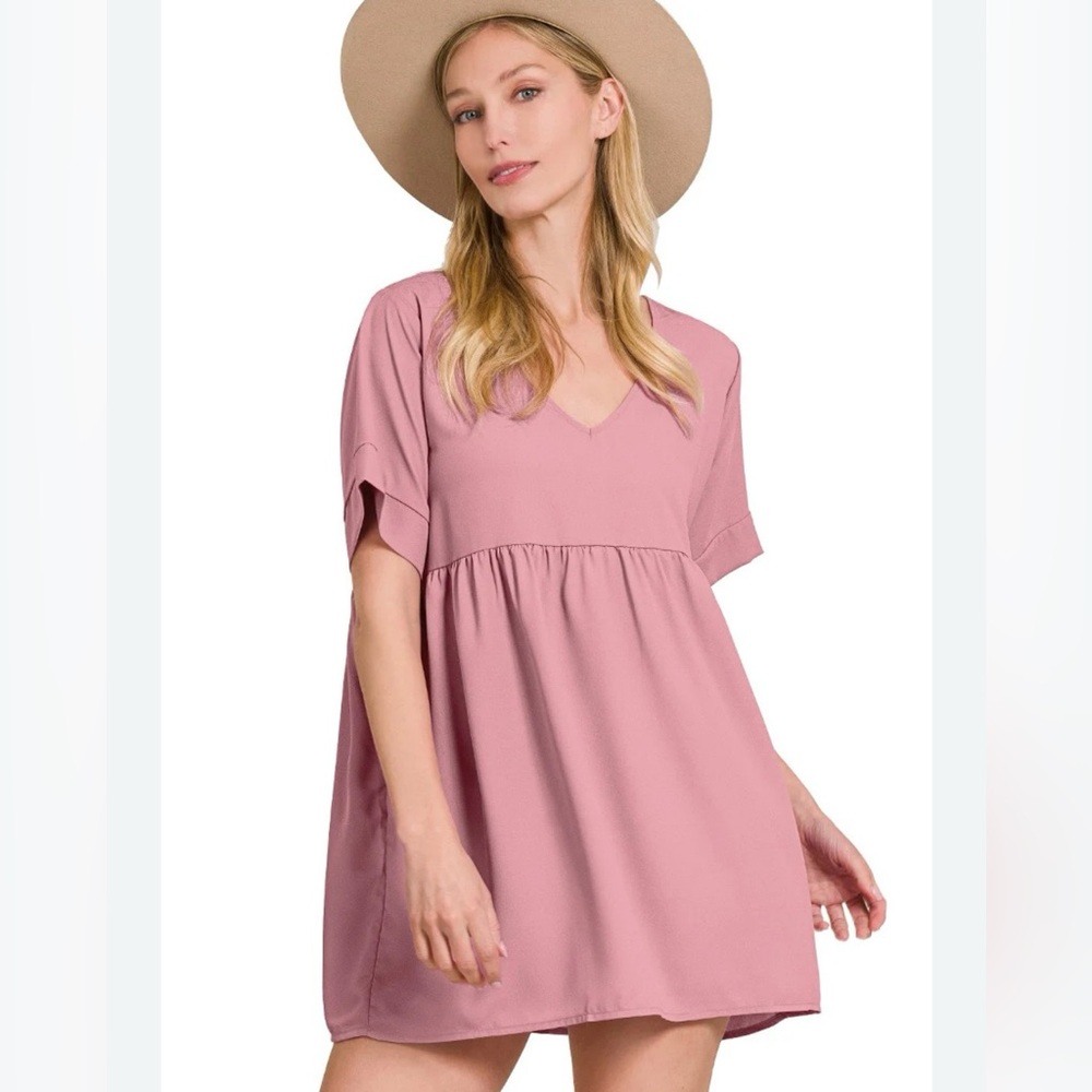 BUNDLE 3/$10!!! NWOT Zenana Outfitters Dusty Pink V-Neck Blouse